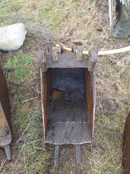 3 lžíce na bagr DH -112 - 2