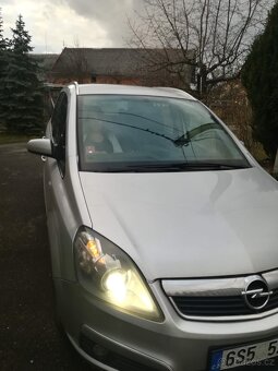Opel Zafira 1.8 16V - 2