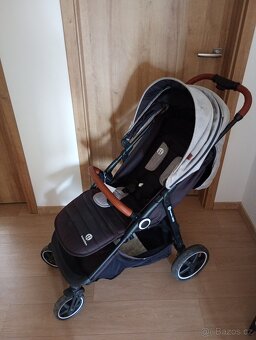 Sportovní kočárek Petite & Mars - 2