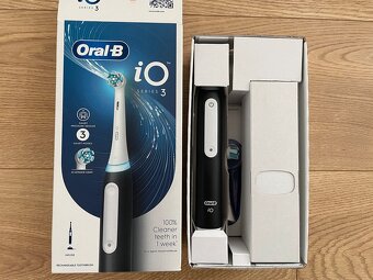 Elektrický kartáček Oral B iO3 - 2