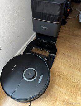 Robotický vysavač Roborock S8+ černý - 2