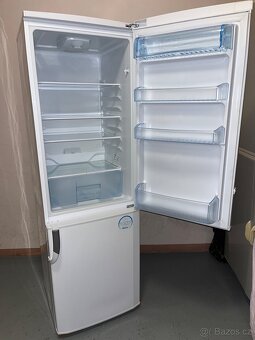 Kombinovaná lednice s mrazákem BEKO viz. foto - 2