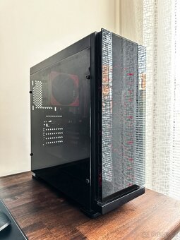 PC: Intel Core 2 Quad Q6600/Noctua/Asus GTX 1050 - 2