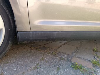 VW Touran - 2
