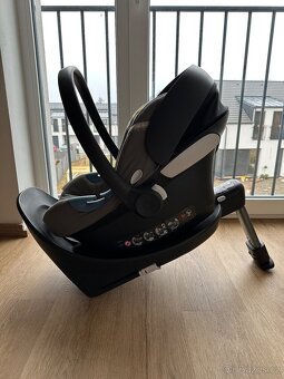 Cybex Aton M + základna - 2
