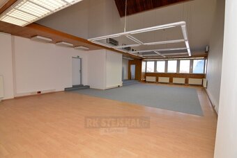 pronájem kanceláře 154m², výtah, parkování, centrum České Bu - 2