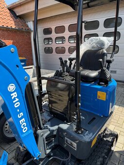 Minibagr mikrobagr minirýpadlo RIPPA R10 - 2