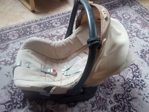 Inglesina autosedačka pro miminka se základnou - 2