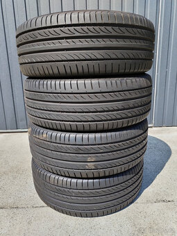 225/55R17 - 2