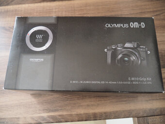 Olympus OM-D E-M10 Mark I + 2x objektiv - 2