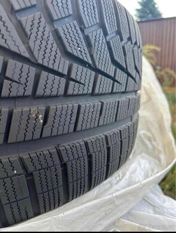 Pneu zimní Hankook winter 275/40 R22 - 2
