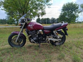 Suzuki GSX 750 INAZUMA - 2