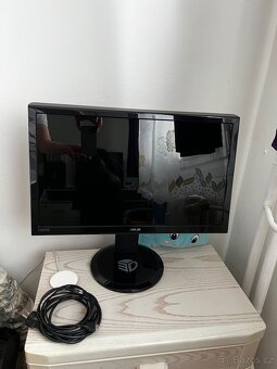 Herní monitor asus - 2