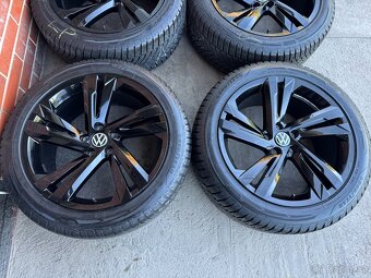 Alu 19" 5x112 VW Valencia Black Tiguan R-line zimní 85% - 2