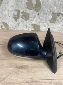 Pravé zrcátko Passat B6 - 2
