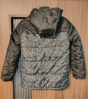 Dětská zimní bunda.Vel-140/146. - 2