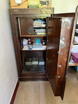 Starožitný trezor, pokladna, kasa - 2