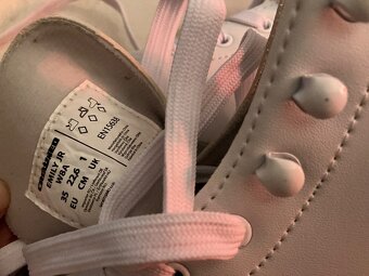 Lední brusle vel 35 - 2