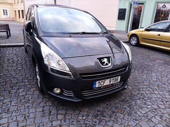 Prodám Peugeot 5008 1,6 HDI. R.v.1012 - 2