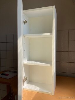 Koupelnová skříňka - 2