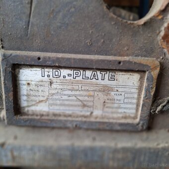 Deska rychloupínací na CAT 325 - 2