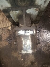 převodovku a chladič - 2