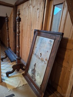 RETRO STOJAN SE ZRCADLEM - 2