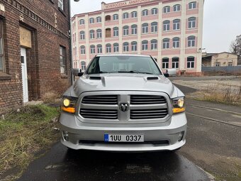 Dodge RAM 1500 crewcab - 2