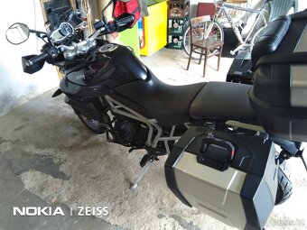 Triumph Tiger 800 - 2
