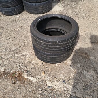 Pneu 235/40r18 - 2