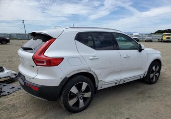 Volvo XC 40 T5 AWD Momentum - 2