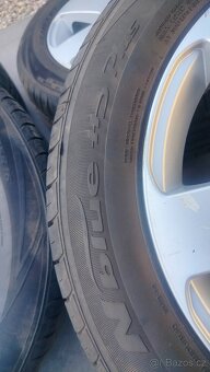 Škoda Octavia II - letní pneu na orig. kolech - 2