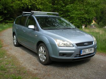 Ford Focus kombi 1,6 benzín - 2