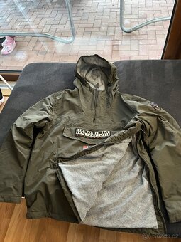 Zimní bunda Napapijri vel. XL - 2