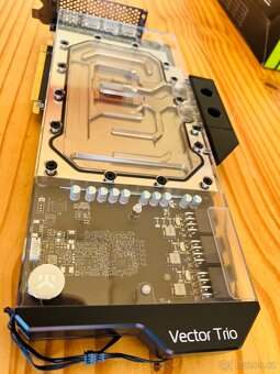 Prodám vodní blok EK na grafickou kartu 3080/3090 - 2
