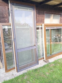 Plastové balkónové okno - 2