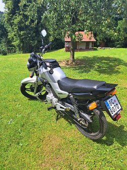 Yamaha YBR 125 (nová STK) - 2