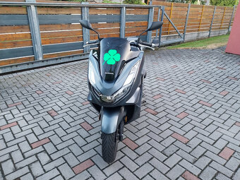 Honda PCX 125 (2022) s nízkým nájezdem kilometrů - 2