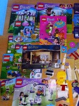 Lego mix přes 1kg různých kostiček a návody - 2