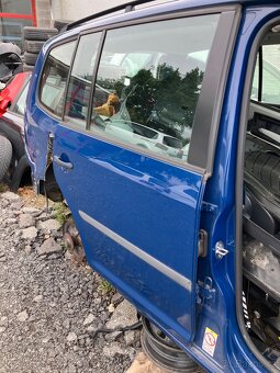 Pravé zadní dveře Vw Touran 1T3 r.v. 2010-2015 - 2