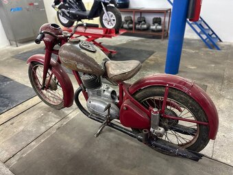Jawa perak s doklady - 2