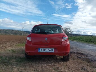 Renault Clio - 2