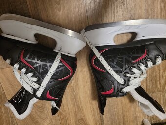 Brusle na led 32-35 - 2