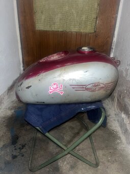 Jawa Čz 250/353 nádrž - 2