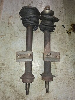 Zadní náprava Škoda 110r nohavice - 2