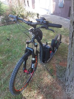 Elektrokoloběžka - 2