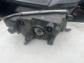 Mitsubishi Pajero PININ - levé přední světlo - 2