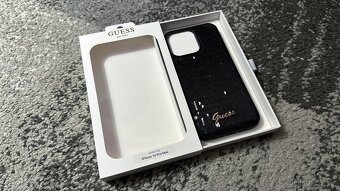 Kryt Guess na iPhone 14 PRO MAX - Černé flitry - 2