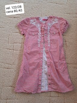 Šaty různé velikosti - 2