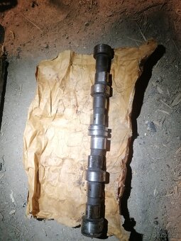 Vačková hřídel Lada - 2